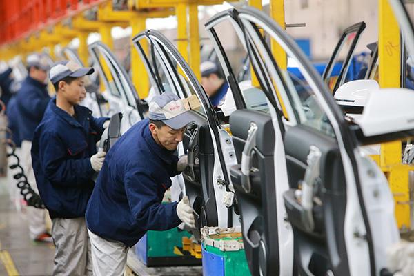 中國經濟大盤"穩"、結構"進"