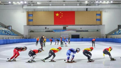 室外寒風冷 室內&ldquo;冰雪熱&rdquo;