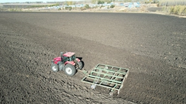 東北黑土地秋收一線：保護好&ldquo;耕地中的大熊貓&rdquo;