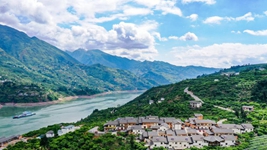 堅定不移走高質量發展之路&mdash;&mdash;新時代中國經濟建設述評