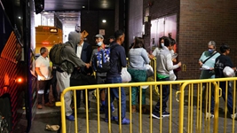 移民淪為美政治“棋子” 紐約進入緊急狀態