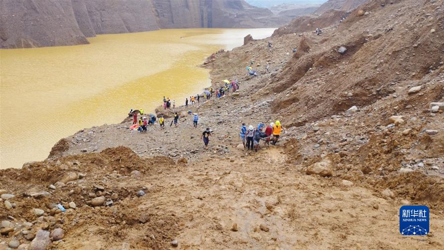（國(guó)際&middot;一周看天下）緬甸北部玉石礦區(qū)坍塌已致33人死亡