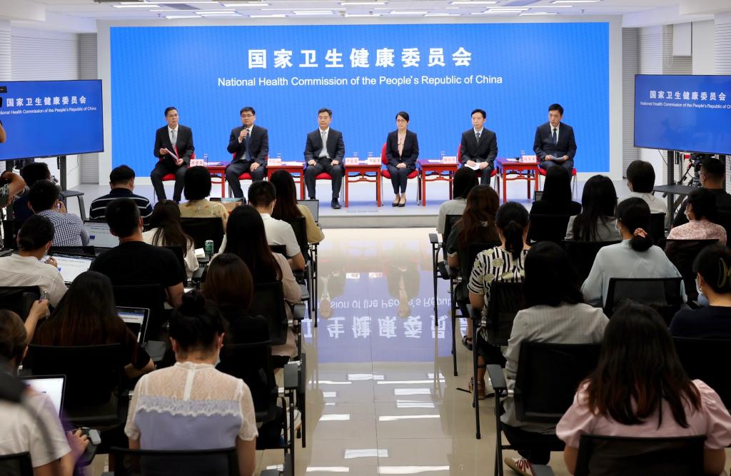 國家衛(wèi)生健康委就2022年&ldquo;最美醫(yī)生&rdquo;舉行中外記者見面會