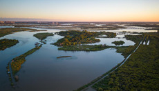 &ldquo;冰城&rdquo;濕地展畫(huà)卷