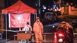 新華全媒+丨貴陽：微光&ldquo;守夜人&rdquo; 同心戰疫情