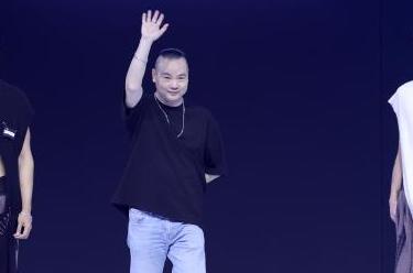 &ldquo;朗坤&middot;黃剛&rdquo;時裝發(fā)布會在京舉行