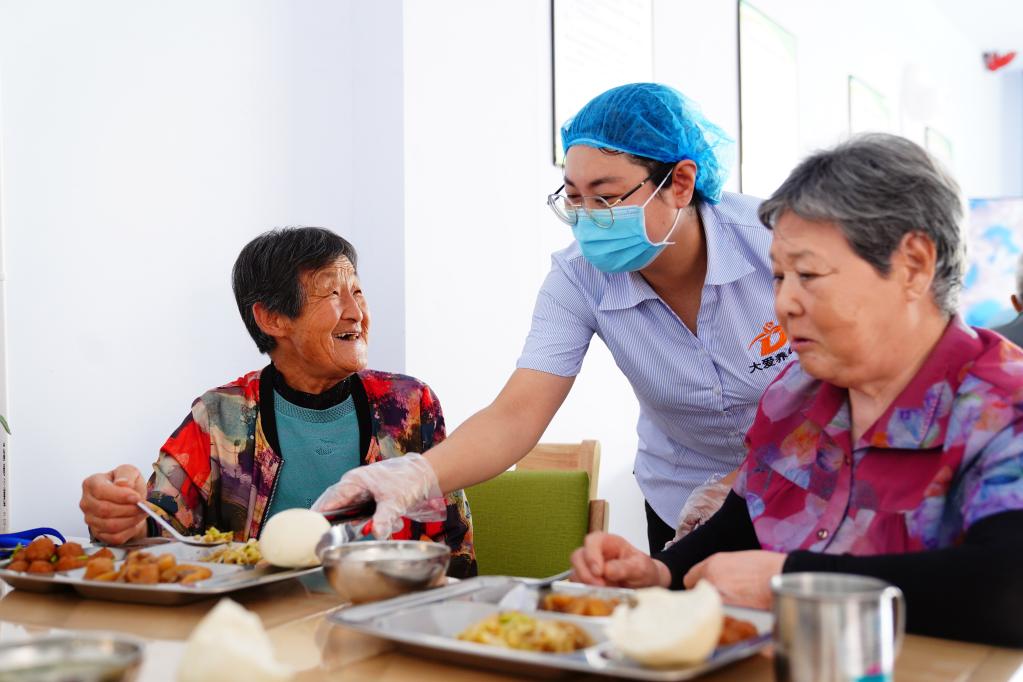 新華全媒＋丨山東惠民：&ldquo;孝善食堂&rdquo;烹出養(yǎng)老敬老&ldquo;幸福餐&rdquo;
