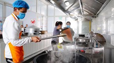 新華全媒＋丨山東惠民：&ldquo;孝善食堂&rdquo;烹出養(yǎng)老敬老&ldquo;幸福餐&rdquo;