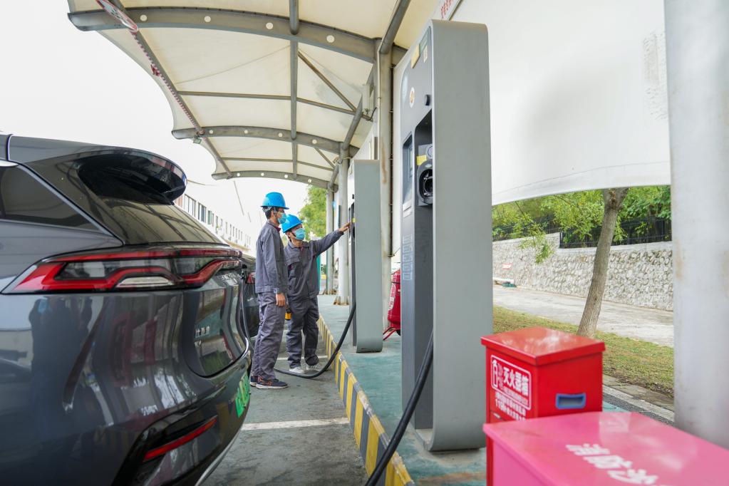 南京:充電設(shè)施巡檢 助力綠色出行