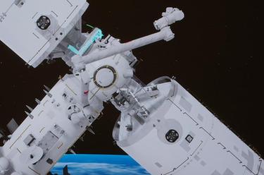 新華全媒+|空間站夢天實驗艙順利完成轉位 中國空間站“T”字基本構型在軌組裝完成