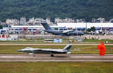 機遇與信心 &ldquo;藍天盛會&rdquo;見證中國航空航天發(fā)展