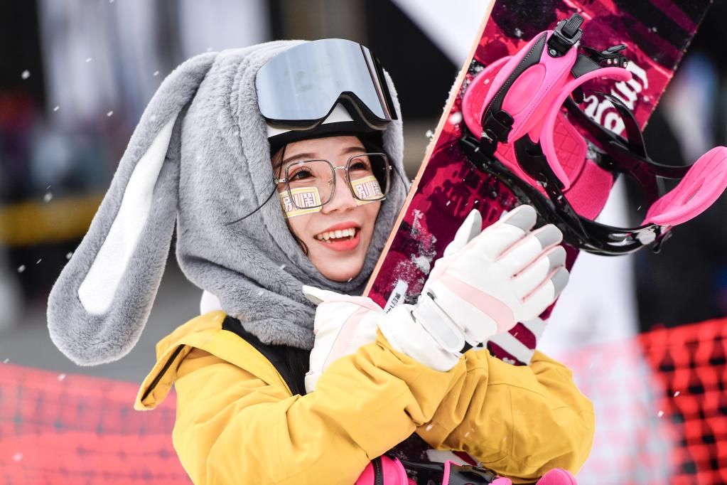 全民健身&mdash;&mdash;吉林市多家滑雪場(chǎng)&ldquo;開板&rdquo;迎接新雪季