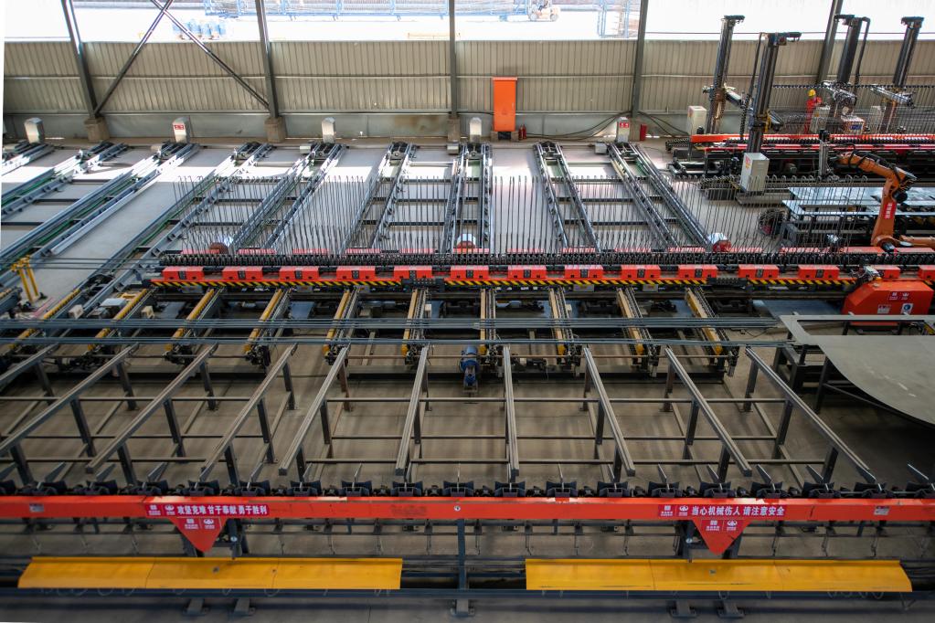 新華全媒+丨探訪四川“智慧梁廠”:高速公路橋梁建造新升級