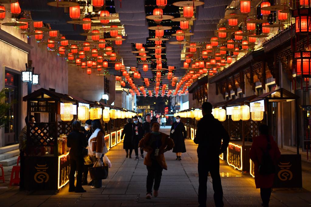 新華全媒+｜夜經濟&ldquo;點亮&rdquo;古商城