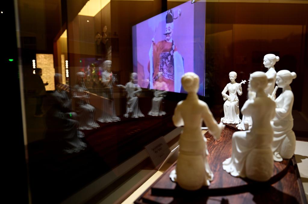 &ldquo;源&middot;緣&mdash;&mdash;閩臺藝術展&rdquo;在國博展出