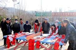 甘肅靜寧:寫(xiě)春聯(lián) 喜迎春