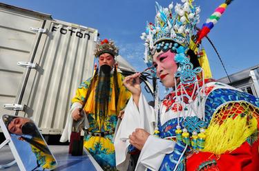 山東新泰：&ldquo;非遺&rdquo;展演迎新春