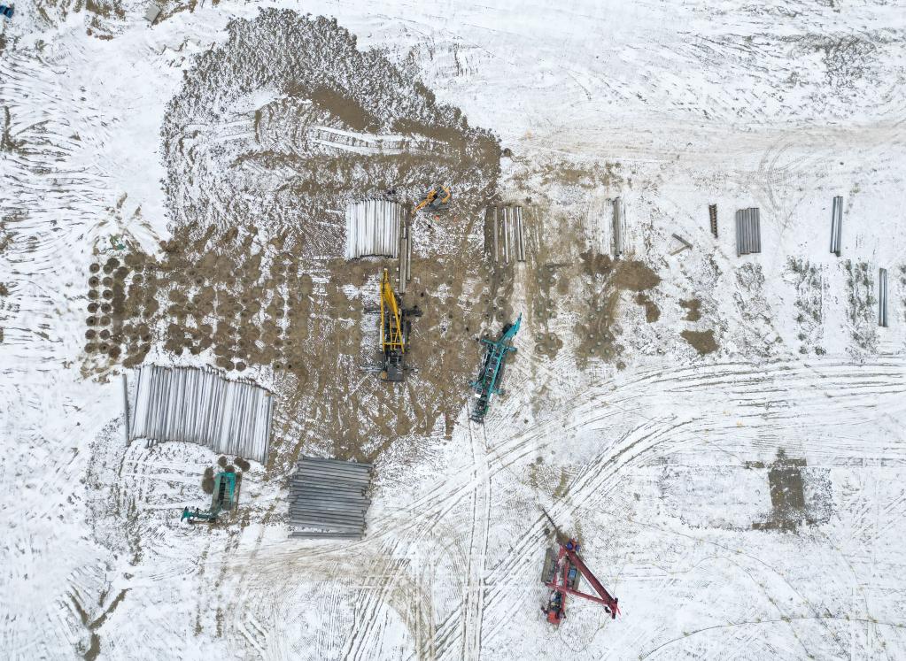 新華全媒+丨人勤春來早 吉林各地按下發(fā)展&ldquo;快進(jìn)鍵&rdquo;