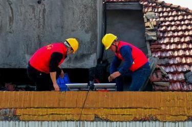 浙江余姚：綠色能源點亮&ldquo;黑樓道&rdquo;