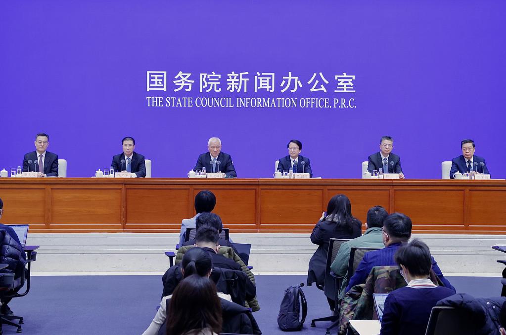 新華全媒+丨國新辦舉行&ldquo;權(quán)威部門話開局&rdquo;系列主題新聞發(fā)布會 介紹&ldquo;深入實施創(chuàng)新驅(qū)動發(fā)展戰(zhàn)略，加快建設(shè)科技強國&rdquo;