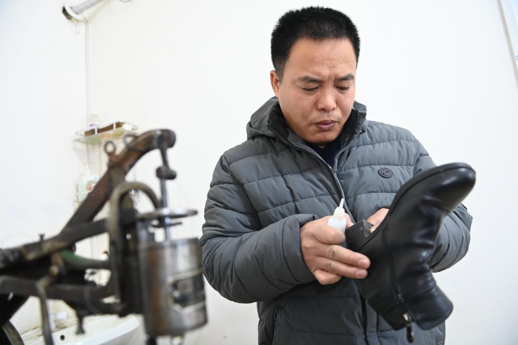 新華全媒+丨陜西：&ldquo;小修小補&rdquo;回歸社區 助殘疾人就近就業