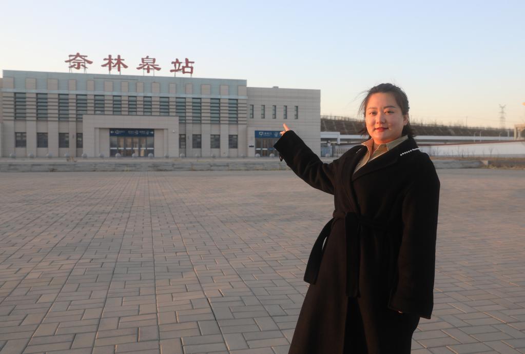 新華全媒+·代表風(fēng)采錄丨王穎:做 “有情懷,會妙招,富鄉(xiāng)親”新時代返鄉(xiāng)新農(nóng)人