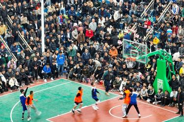 新華全媒+丨座無虛席!火遍全網(wǎng)的&ldquo;村BA&rdquo;總決賽來了