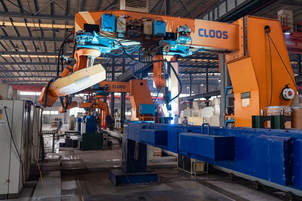 新華全媒+丨黑龍江裝備制造企業：&ldquo;大塊頭&rdquo;也有大智慧