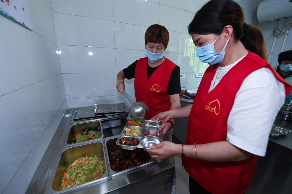 鄉村愛心食堂帶給老人家門口的&ldquo;幸福味&rdquo;