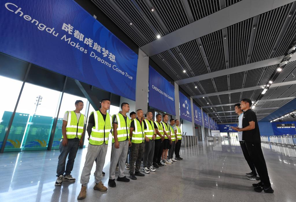 新華全媒+丨成都大運會背后的&ldquo;幕后英雄&rdquo;