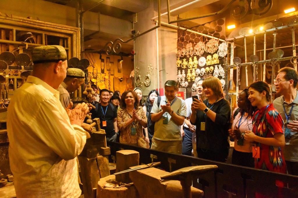 新疆值得向全世界推薦&mdash;&mdash;駐華外交官&ldquo;發現中國之美&rdquo;新疆行活動紀實