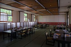 福島冷清的海岸和低迷的旅游業