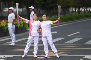 杭州亞運會火炬在臺州傳遞