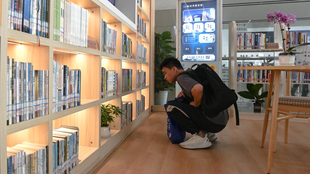 &ldquo;書香鐵路&middot;我喜愛的好書&rdquo;推介活動(dòng)走進(jìn)北部灣