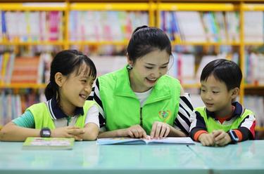 貴州赤水：&ldquo;童伴媽媽&rdquo;伴童成長