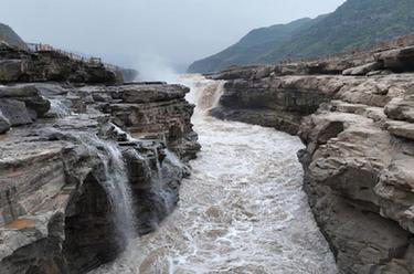 新時(shí)代中國(guó)調(diào)研行&middot;黃河篇丨壺口瀑布秋日美