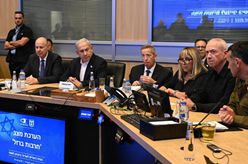 以總理宣布進入&ldquo;戰爭狀態&rdquo;