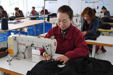 河北康保：鄉村&ldquo;微工廠&rdquo;促就業助振興