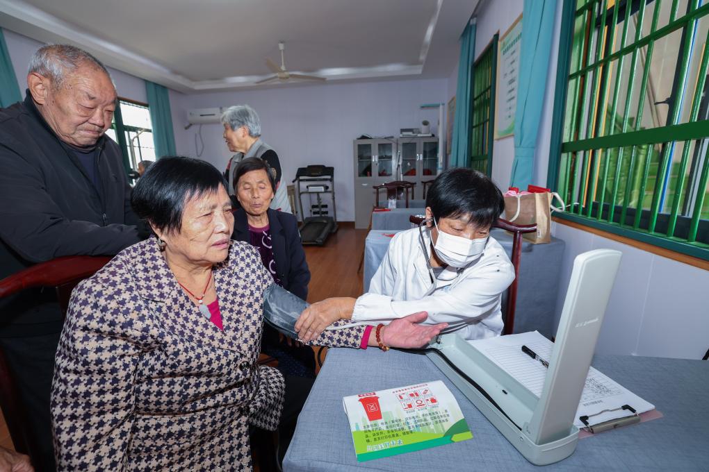 浙江諸暨：推進鄉鎮&ldquo;樂齡中心&rdquo;建設 提升養老服務水平