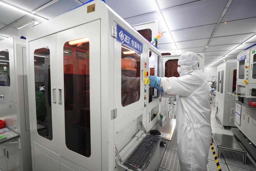 遼寧盤錦：構建光學電子產業集群