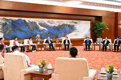 丁薛祥會見&ldquo;港澳青年看祖國&rdquo;各界港澳青年代表交流團
