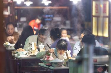 冷空氣帶動(dòng)&ldquo;熱消費(fèi)&rdquo;