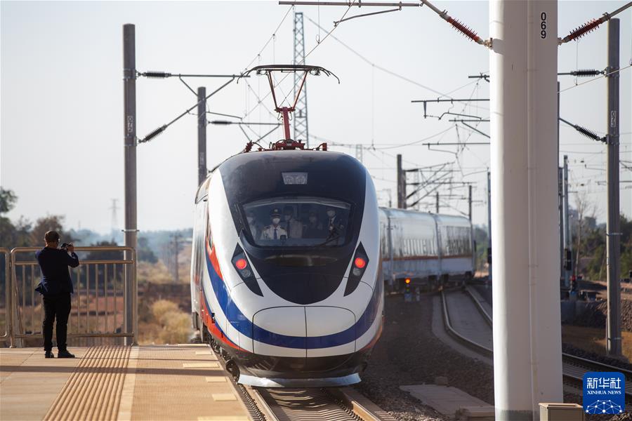 （新華全媒頭條&middot;圖文互動）（12）鯤鵬展翅九萬里&mdash;&mdash;以習近平同志為核心的黨中央引領中華民族邁向偉大復興述評