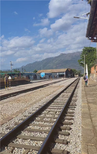 来这个网红景点打卡“北回归线测量点”