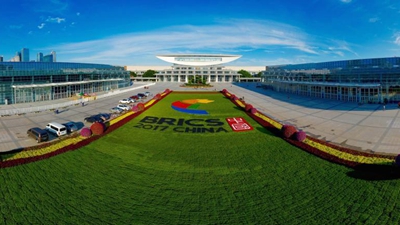 攜手合作 開創(chuàng)未來(lái)