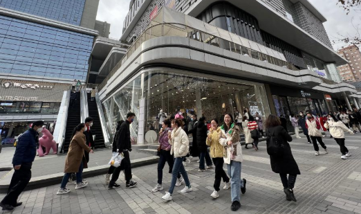 來自陜西西安的&ldquo;走商場看市場&rdquo;觀察