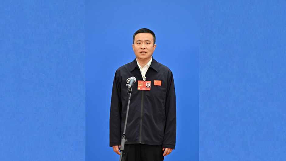 全國人大代表孫澤洲接受媒體采訪&rdquo;