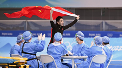 鐘華論:中國攜手世界 向著春天出發