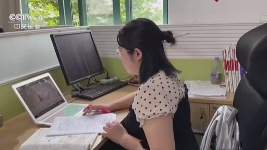 中國(guó)多地積極開展常態(tài)化疫情防控：江蘇揚(yáng)州&mdash;&mdash;9月1日起大中小學(xué)將開展線上教學(xué)