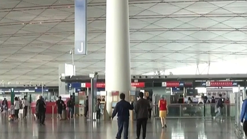 多家航空公司今起恢復(fù)征收燃油附加費